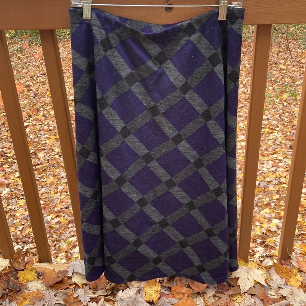 Kim Rogers purple diamond pull on skirt